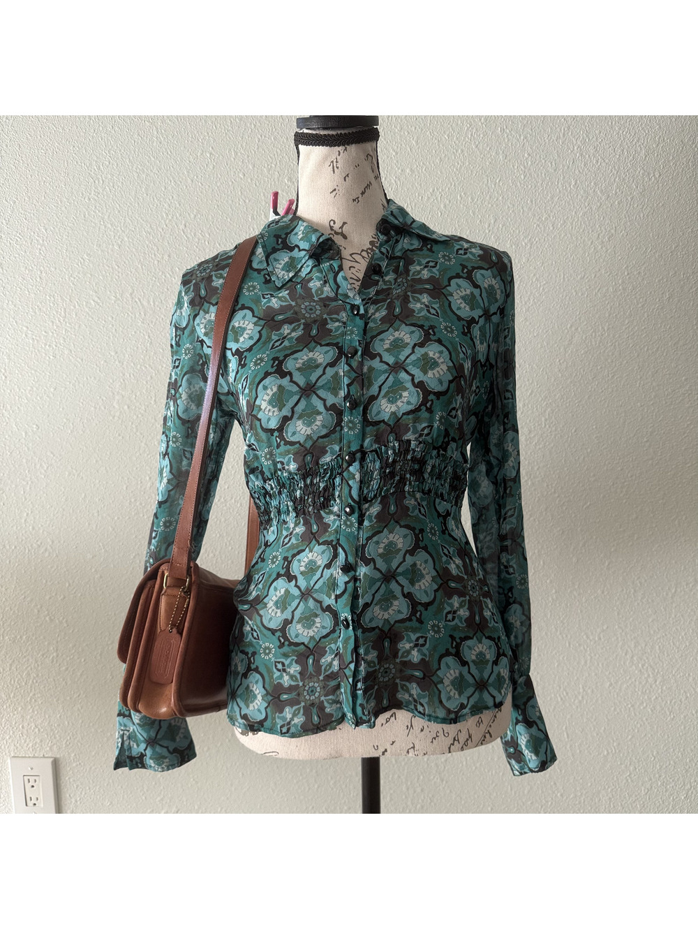VTG Y2K 100% Silk Blouse 10 P Green Floral Smocked Waist 2000s Style & Co Fairy